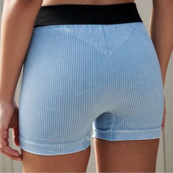 FP Movement Prajna Short - Clear Skies - Picture 2 of 10